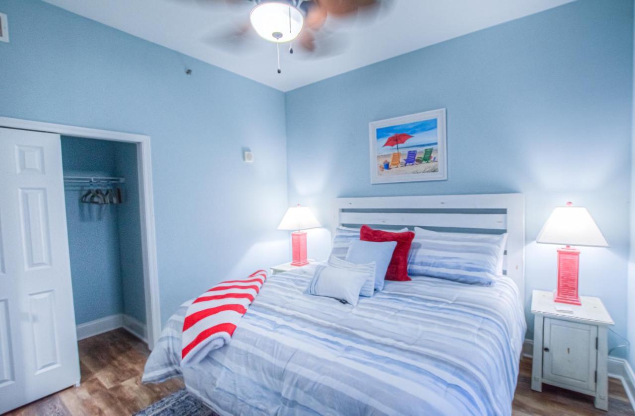 Holiday home Large 3 Bd Penthouse 2120 In Laketown, Great Views And Amenities! Panama City Beach