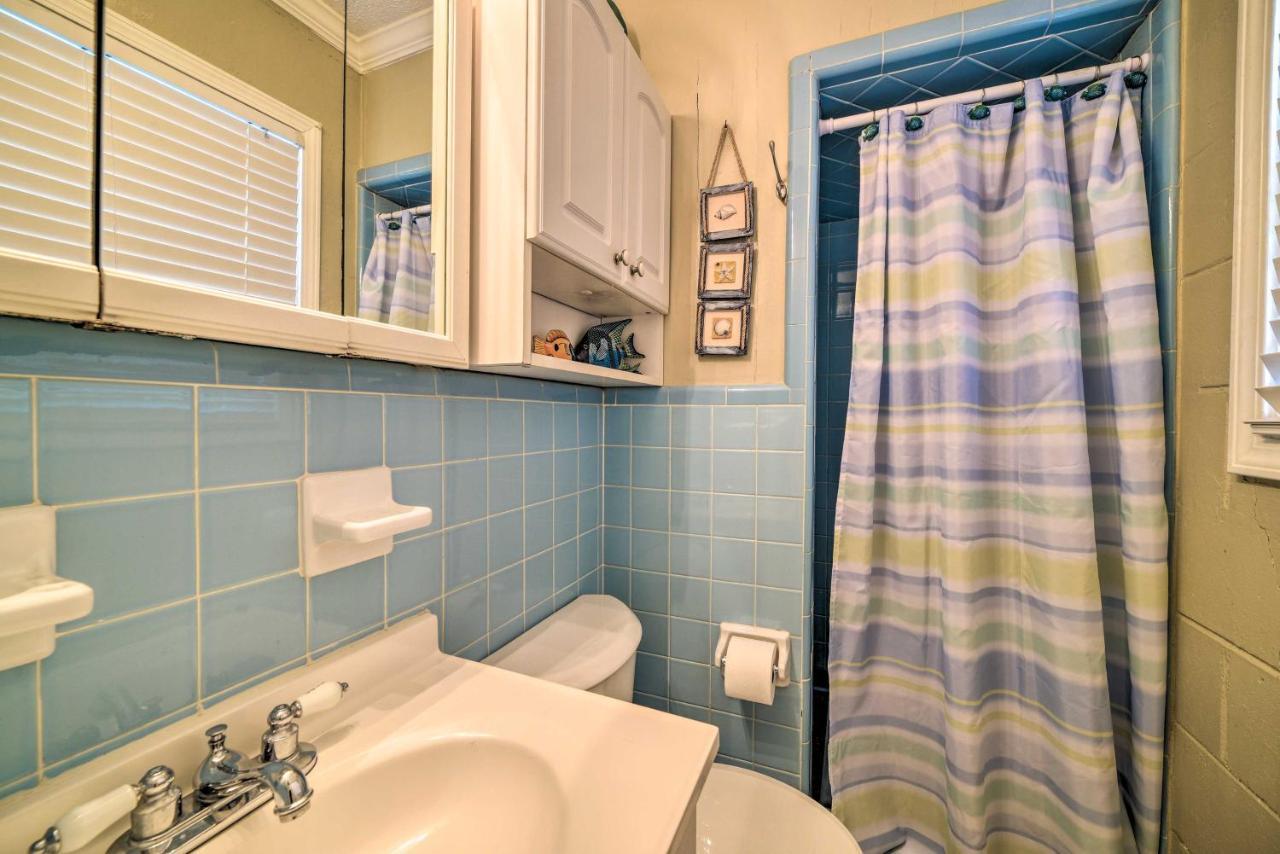 Beachfront Pcb Studio Pool, Patio And Deck Access!