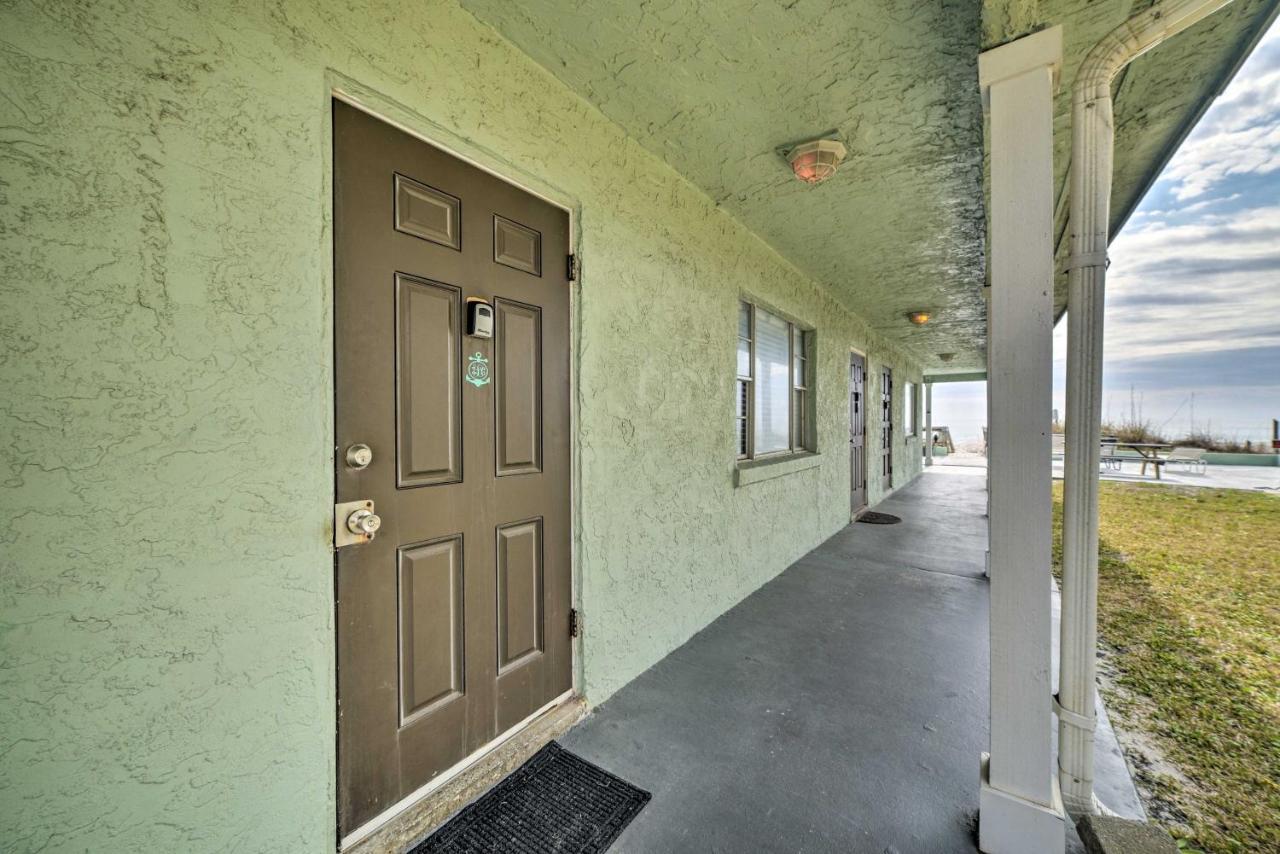 Beachfront Pcb Studio Pool, Patio And Deck Access! Apartment Panama City Beach
