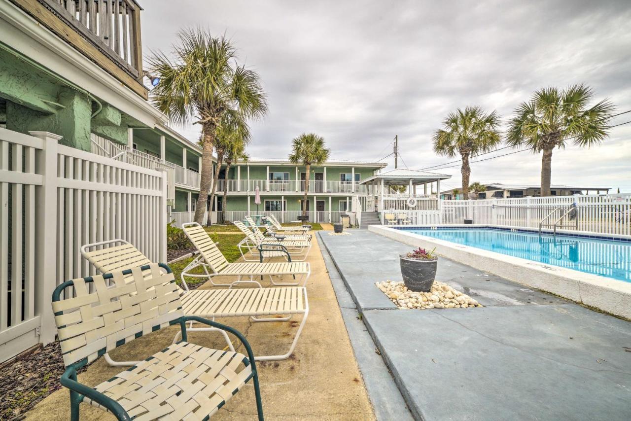 Beachfront Pcb Studio Pool, Patio And Deck Access! Apartment *