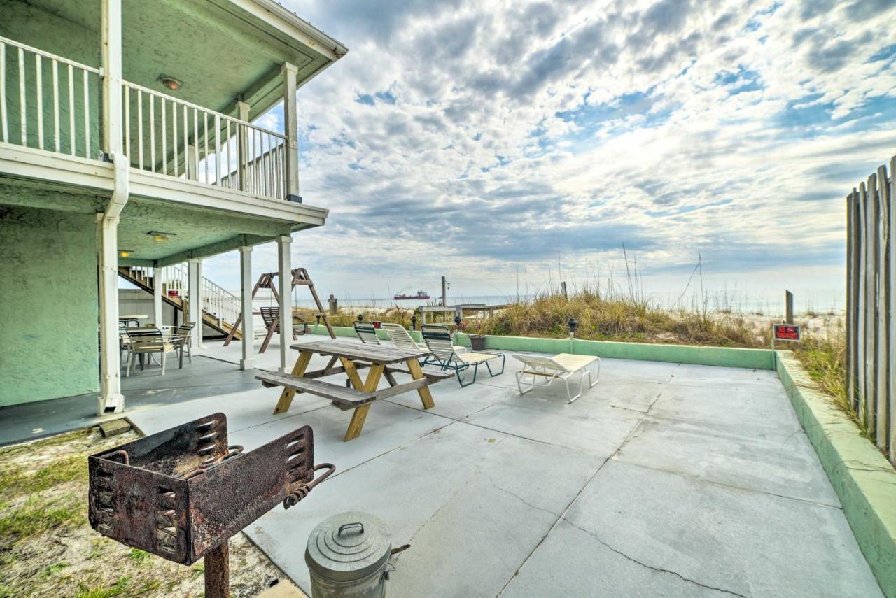 Apartment Beachfront Pcb Studio Pool, Patio And Deck Access! *