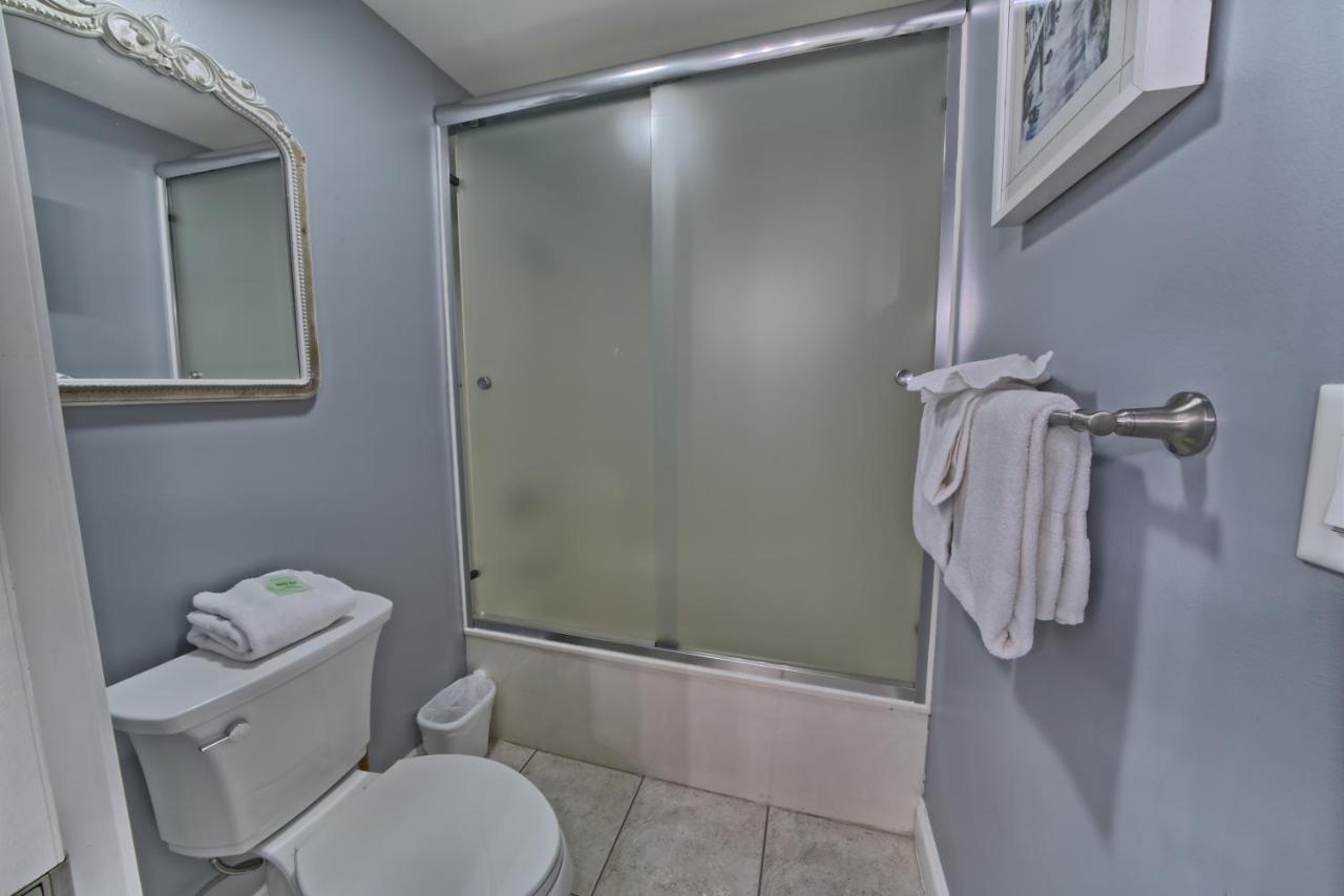 Cozy Oceanfront With Beachside Pool - Unit 1602 Apartment