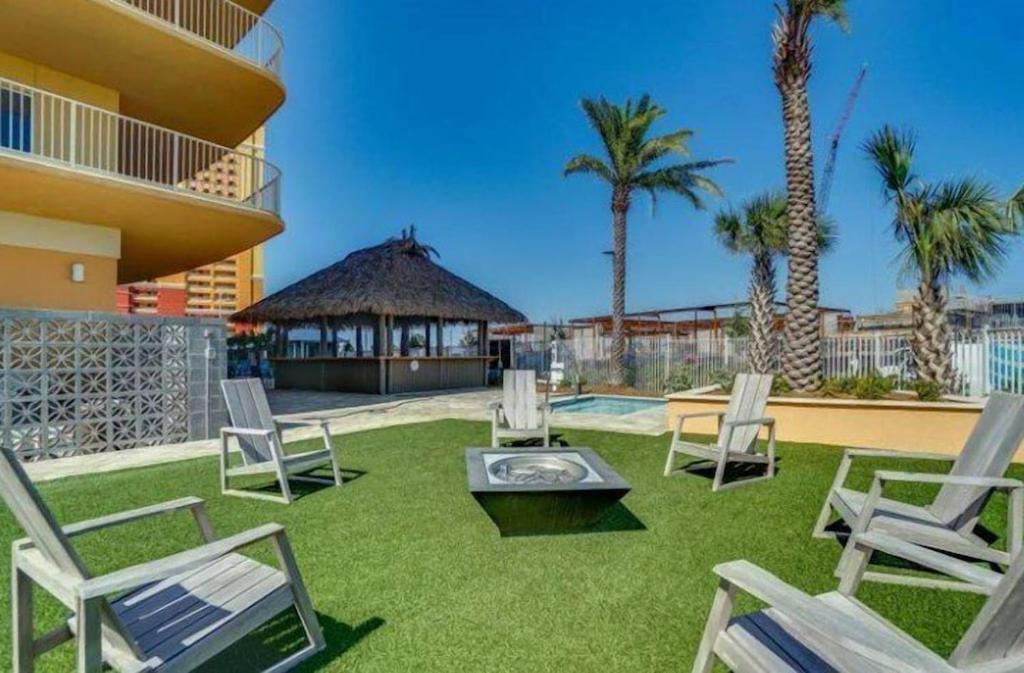 Calypso Tower 3 Unit 1007