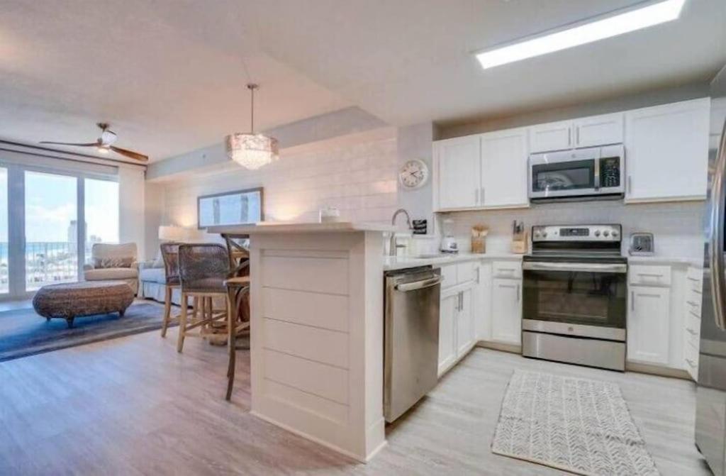 Calypso Tower 3 Unit 1007 * Panama City Beach