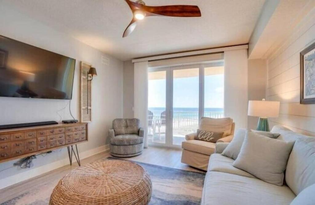 Calypso Tower 3 Unit 1007