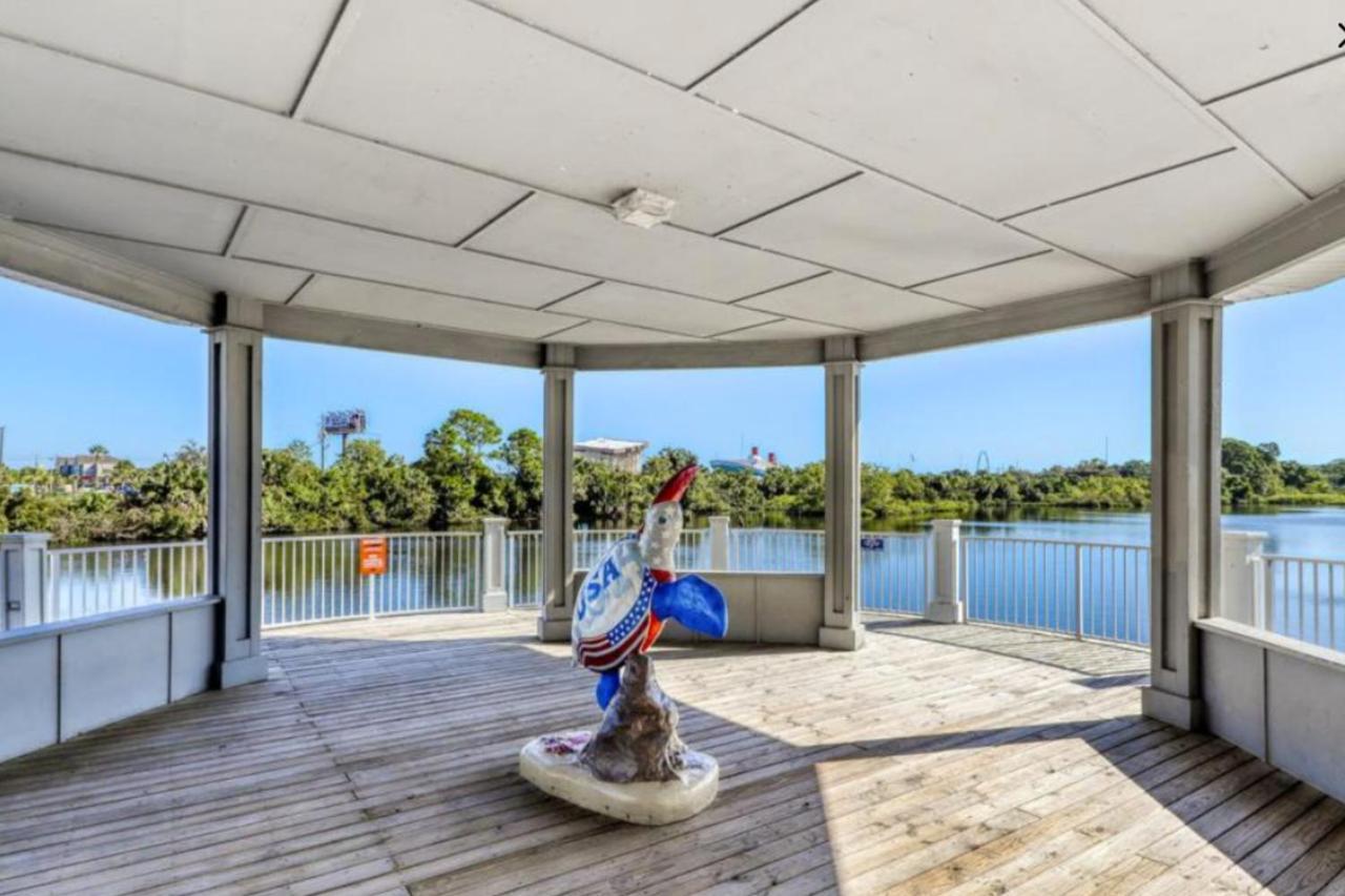 Laketown Wharf 1803 *