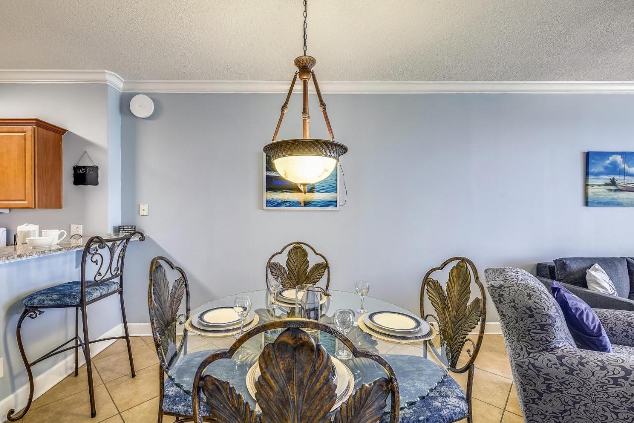 Holiday home Twin Palms 1604 By Book That *