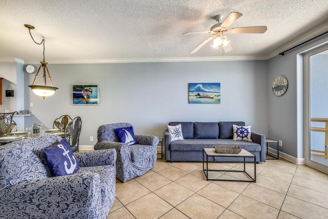 Twin Palms 1604 By Book That *