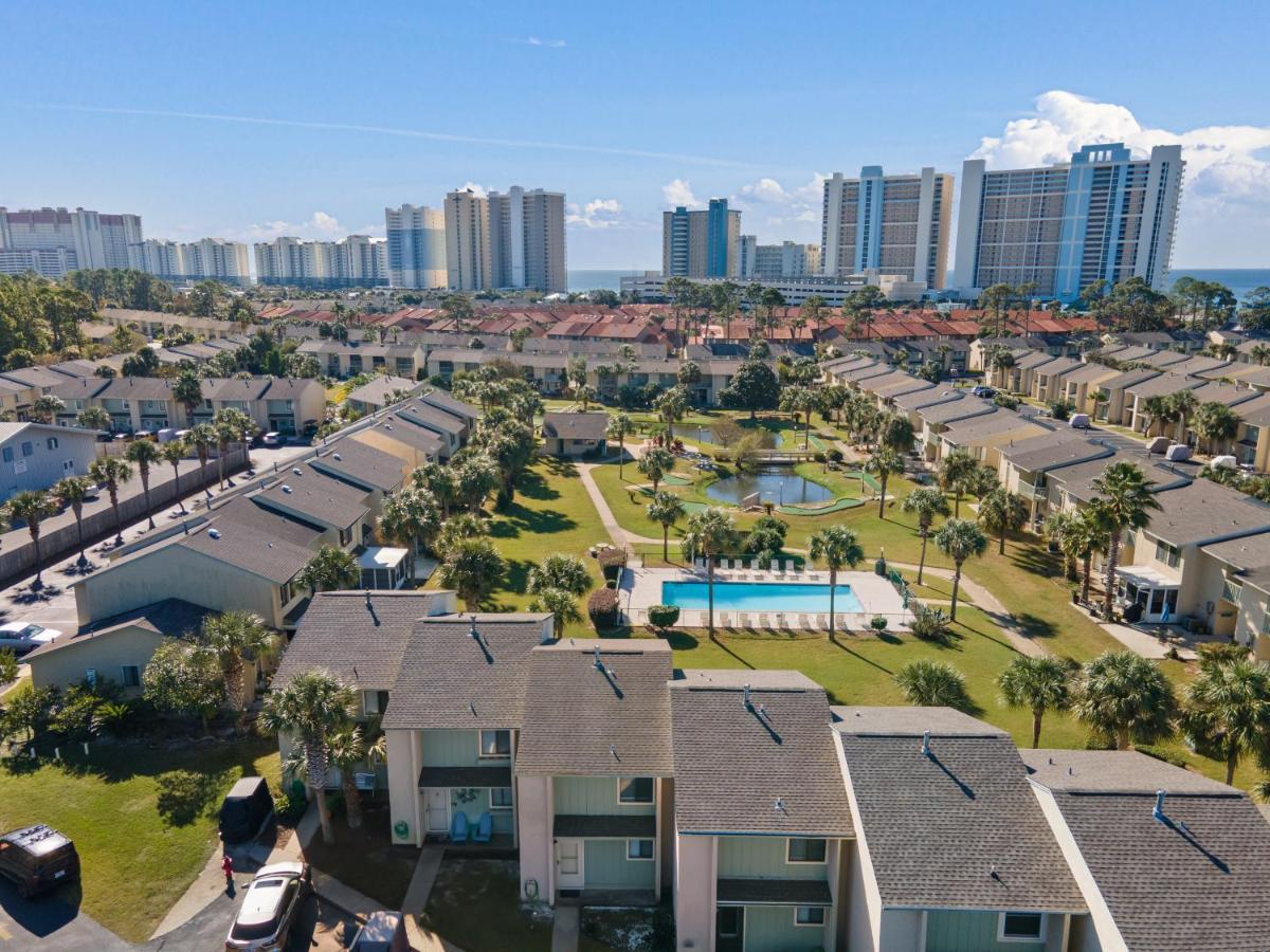 Gulf Highlands 170 By Book That Holiday home