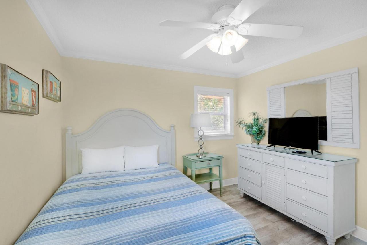 Gulfside #3 Apartment