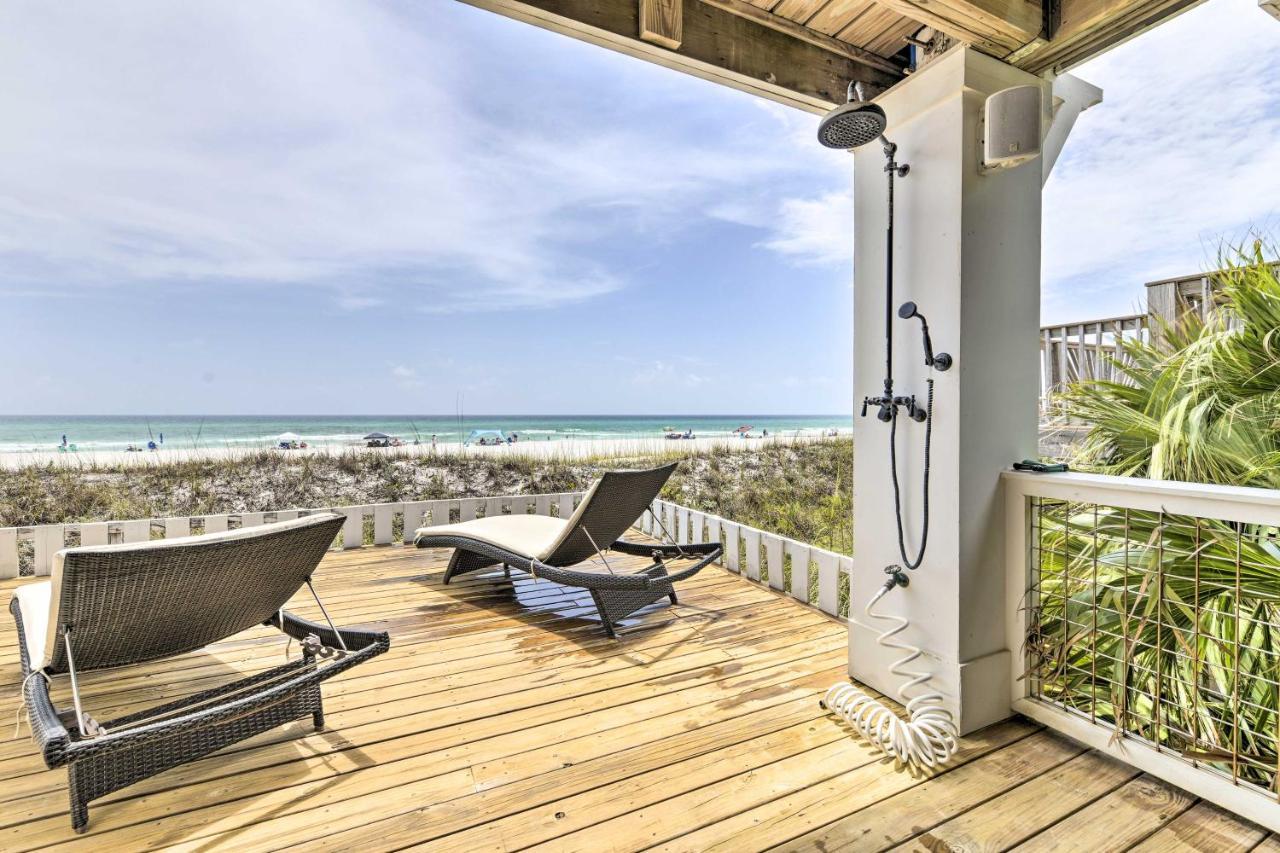 Holiday home Luxe, Beachfront Pcb With Decks And Grill!