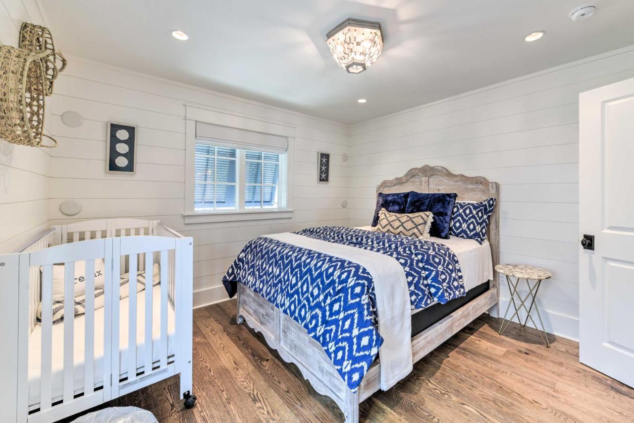 Luxe, Beachfront Pcb With Decks And Grill! Holiday home *