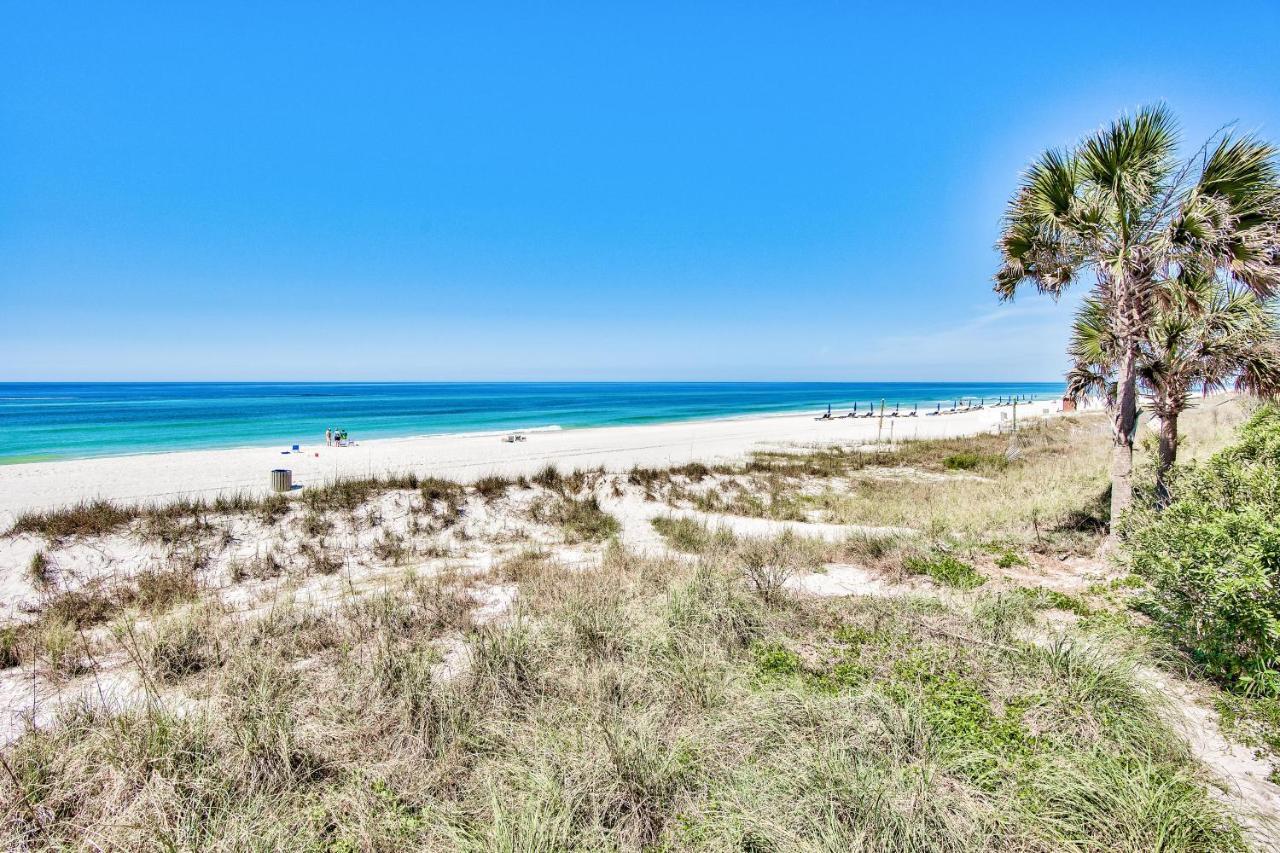 Beachside 8 - Beachfront - Sleeps 8! *