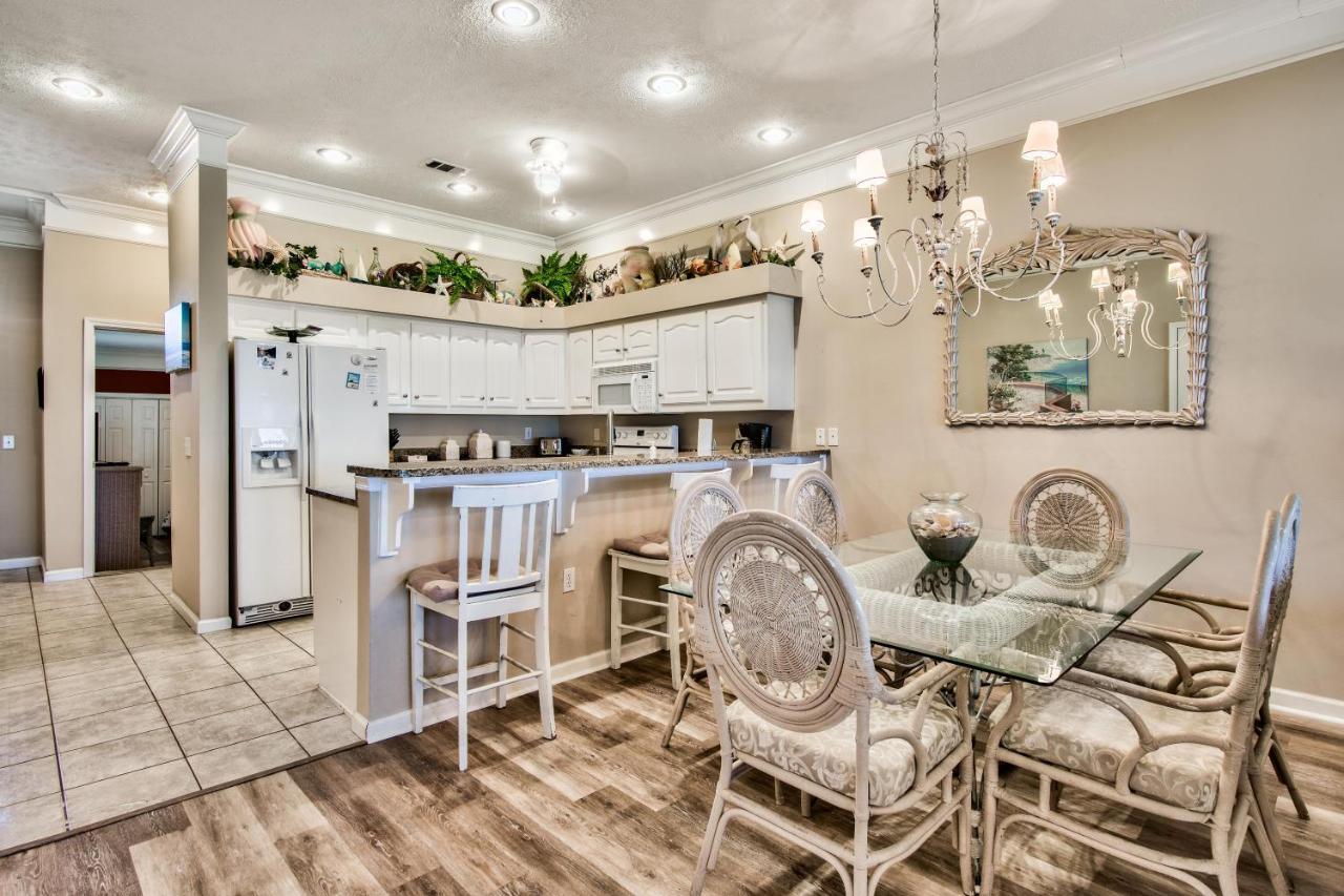 Beachside 8 - Beachfront - Sleeps 8! *