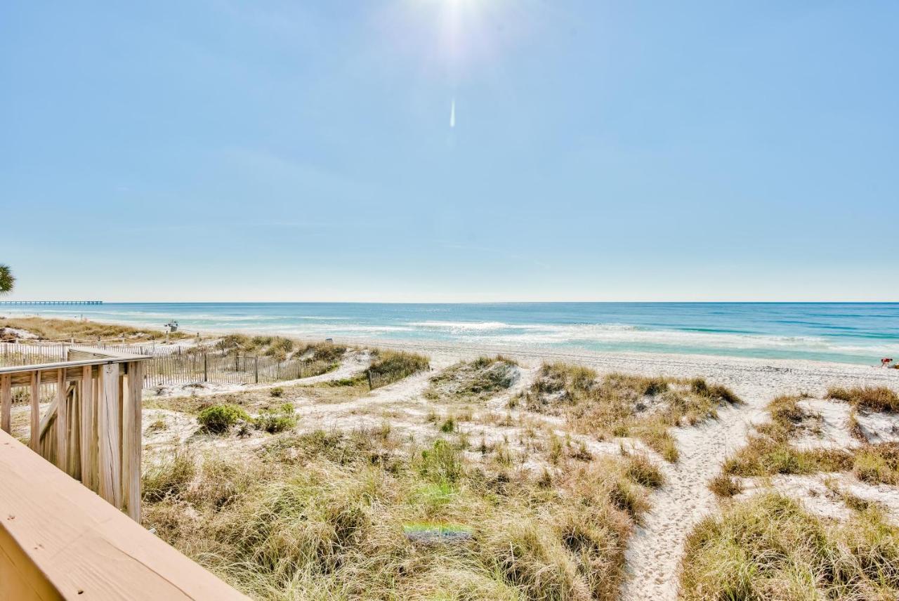 Beachside 8 - Beachfront - Sleeps 8! Apartment *