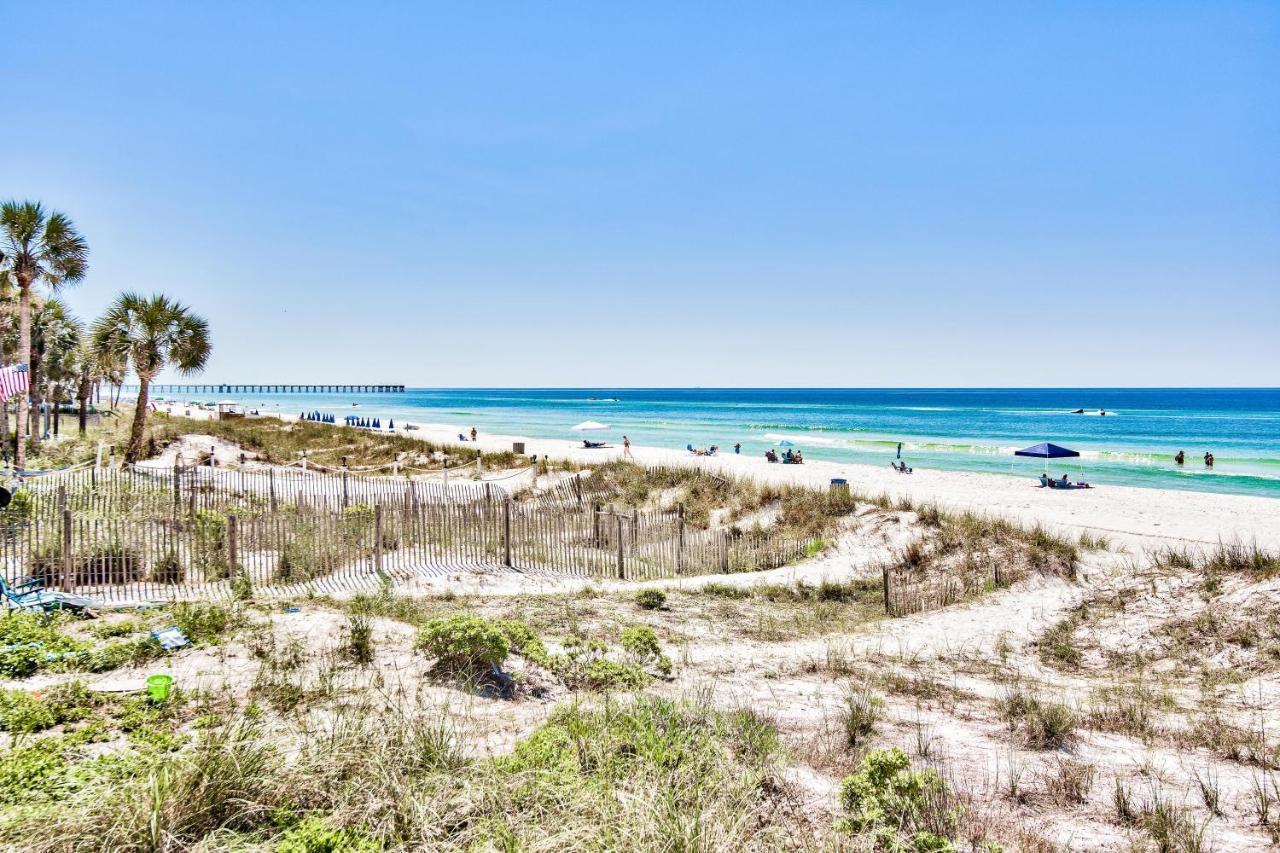 Apartment Beachside 8 - Beachfront - Sleeps 8!