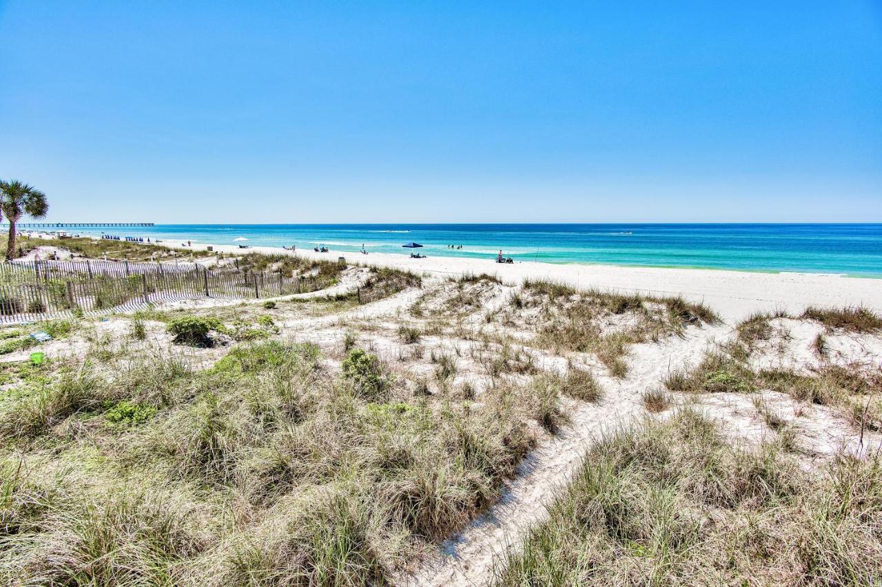 Apartment Beachside 8 - Beachfront - Sleeps 8!