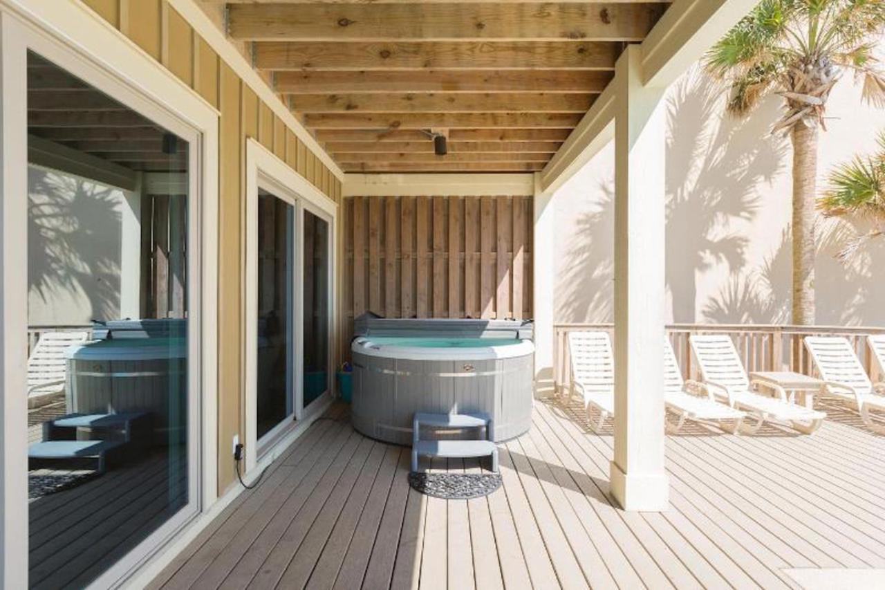 Holiday home The Pelicans Nest - Beachfront 4 Bdrm 4 And Half Bath With Pool And Hot Tub! Panama City Beach