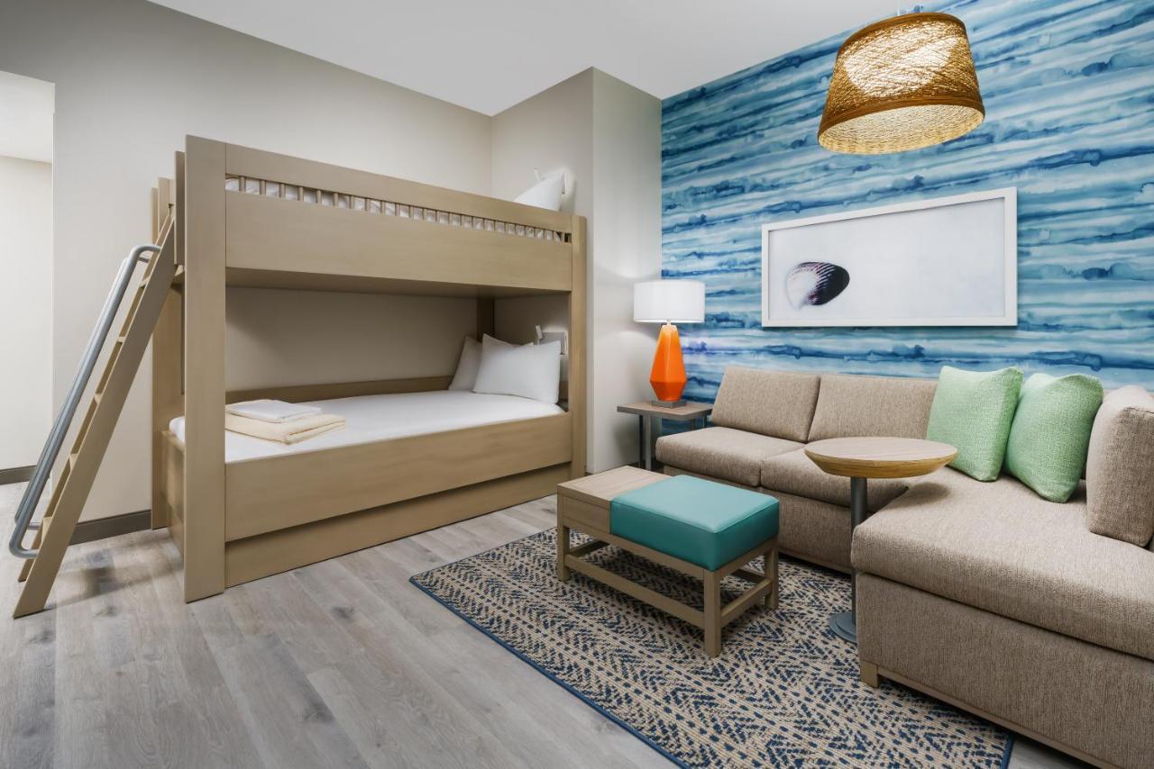 Hyatt Place Panama - Beachfront Hotel 5*