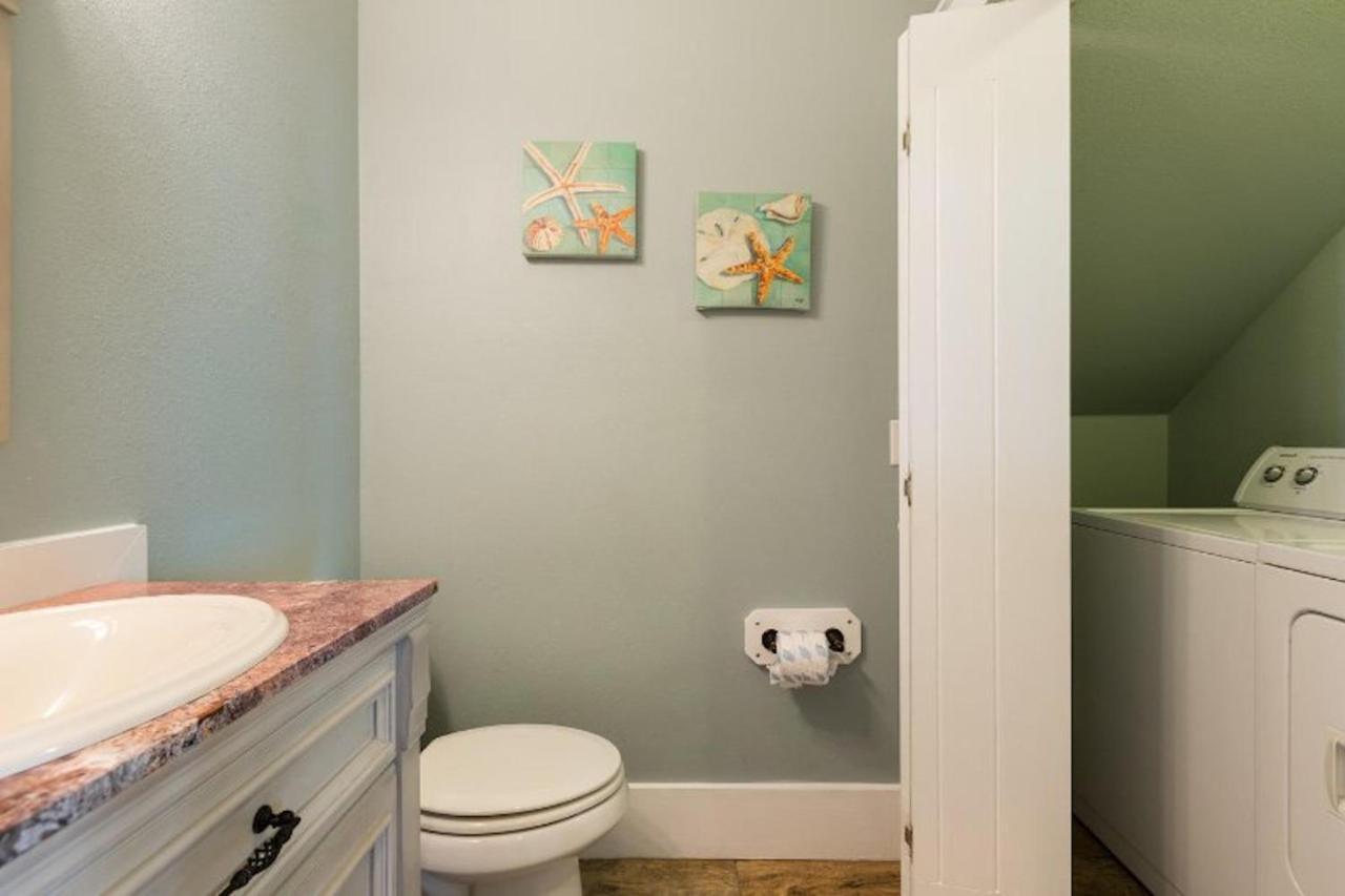 Holiday home The Pelicans Nest - Beachfront 4 Bdrm 4 And Half Bath With Pool And Hot Tub! Panama City Beach