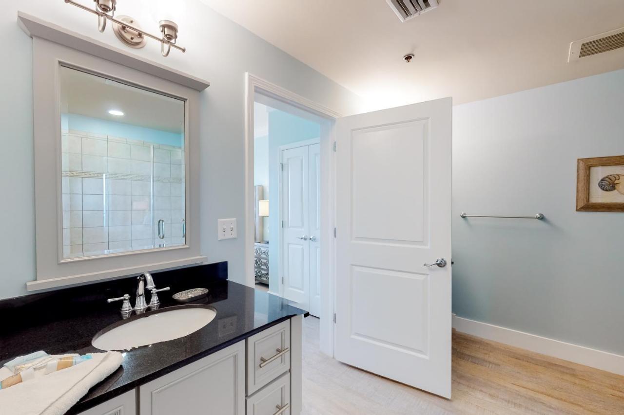 Apartment Sterling Breeze 707-b
