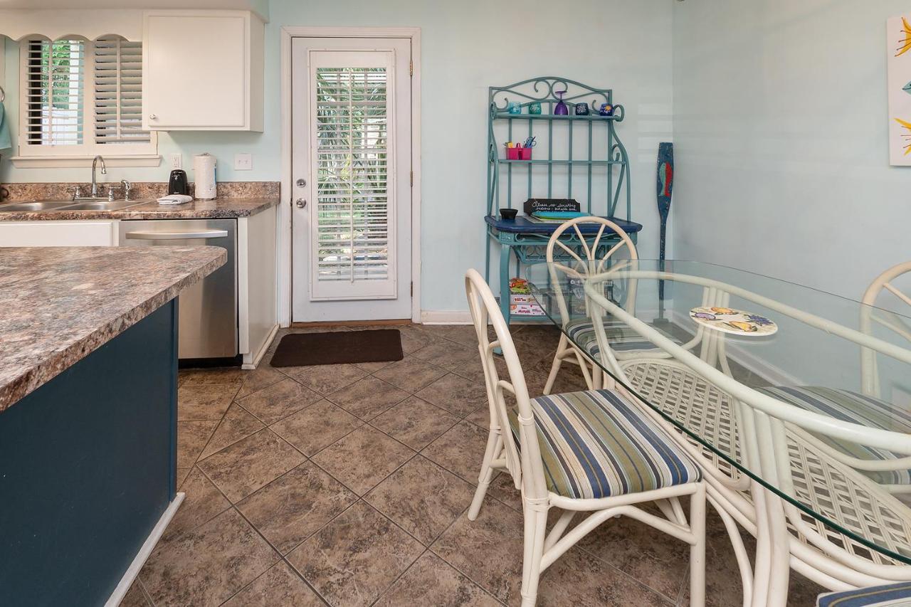 Sea This Way At Gulf Highlands The Abcs Of Vacation Perfection Welcomes You Apartment