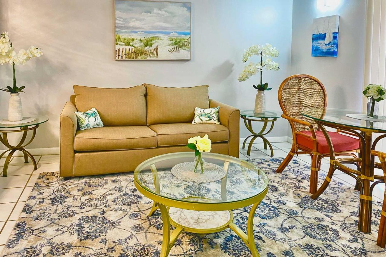 Cozy 1st-floor Panama Steps To Beach! Apartment