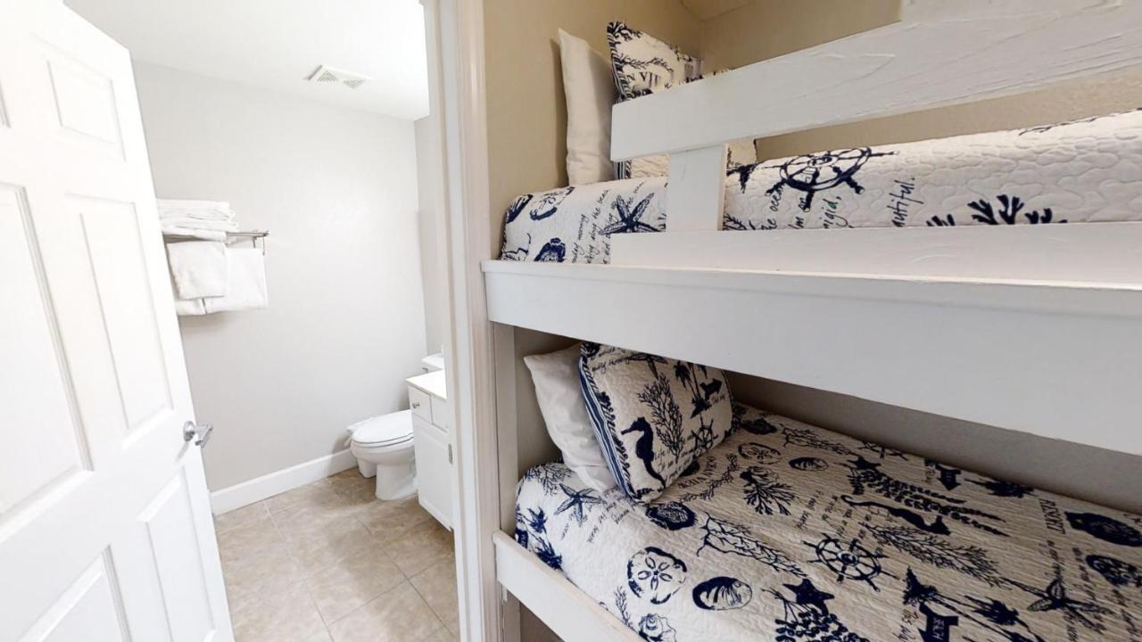 Tidewater 210 Holiday home *