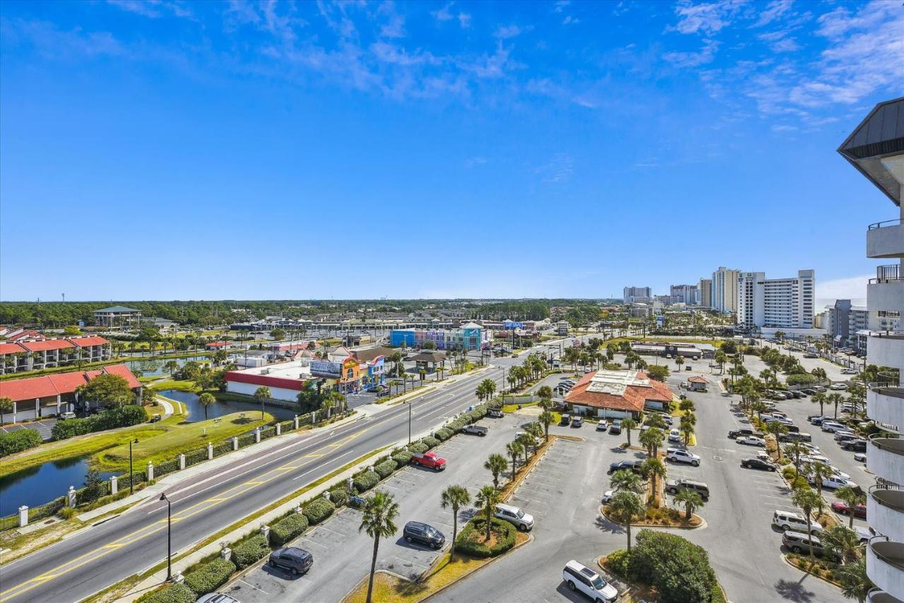 Holiday home Edgewater #1004 By Book That
