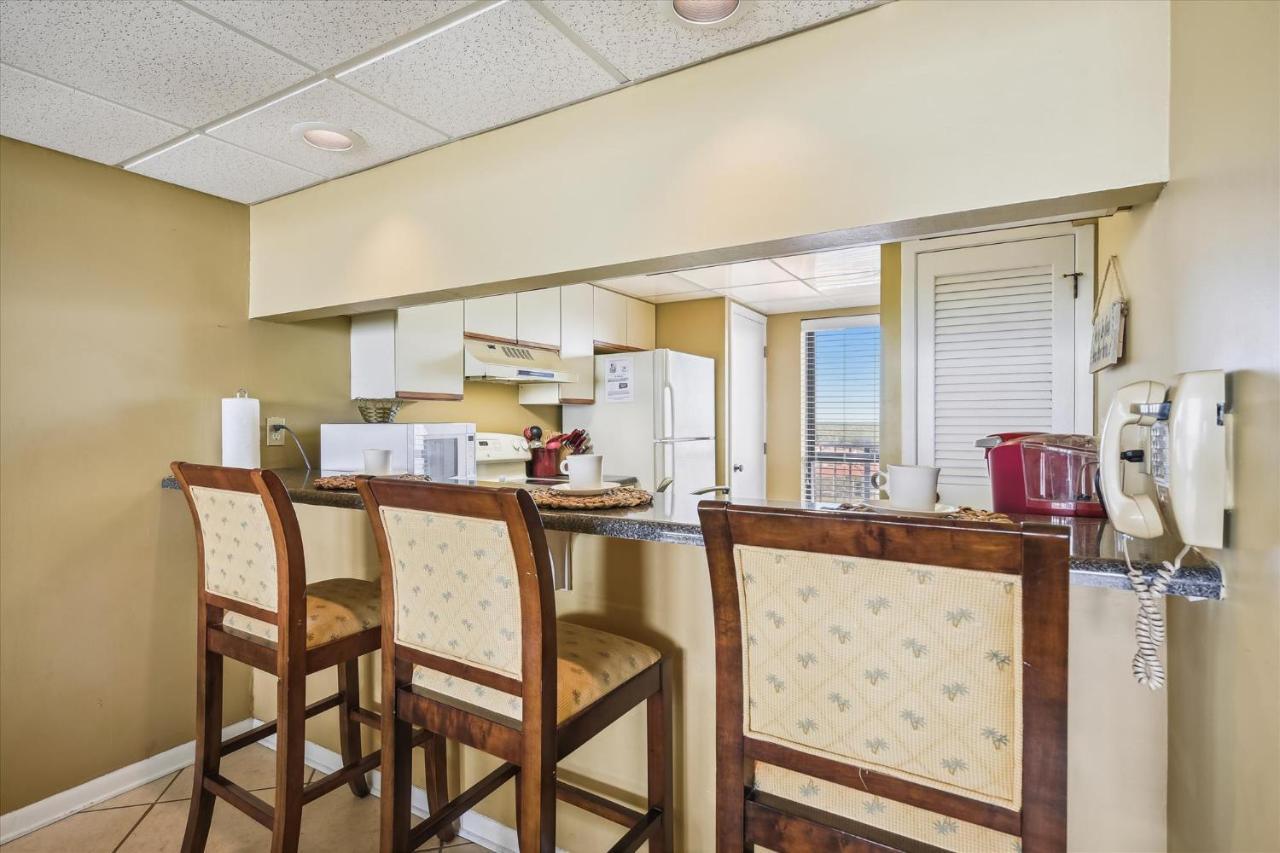 Holiday home Edgewater #1004 By Book That *