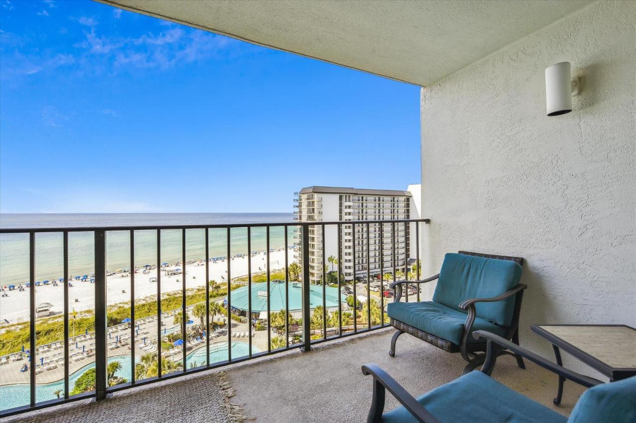Holiday home Edgewater #1004 By Book That