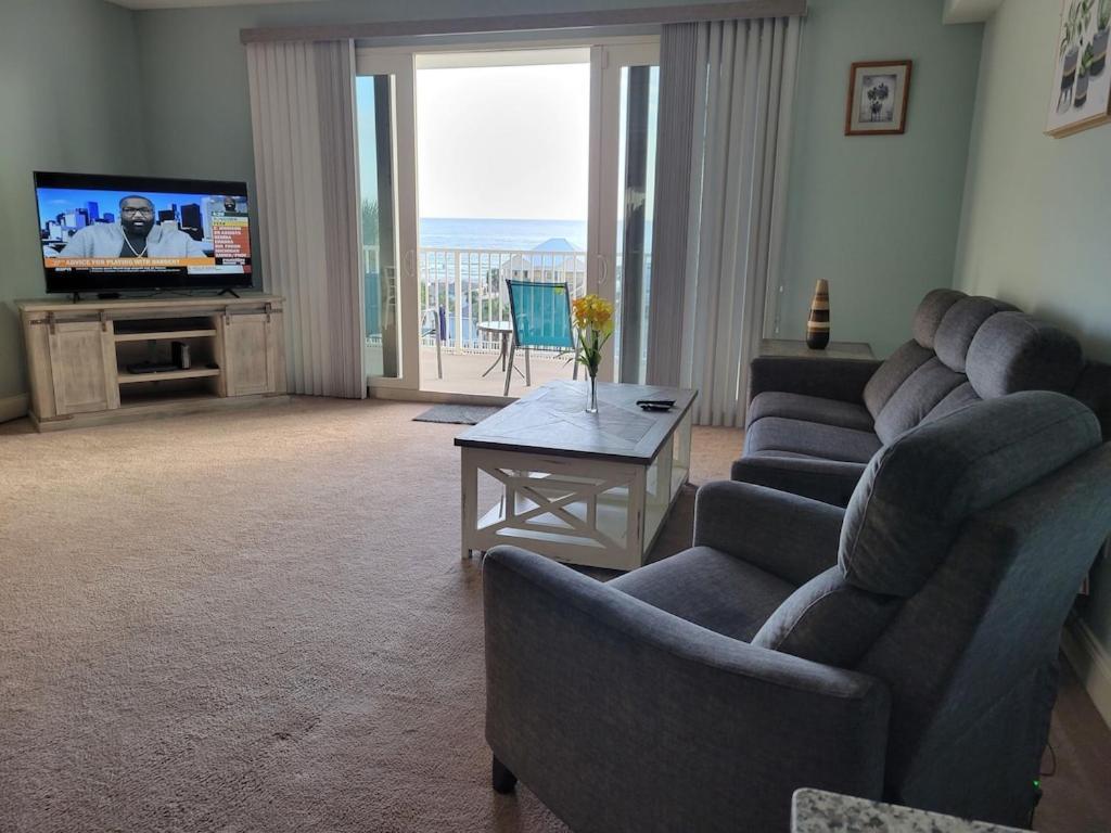 Spectacular 5th Floor Gulf View In Panama Beach, Just Steps Away From The Apartment Panama City Beach