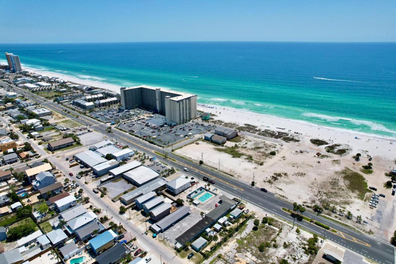 Apartment Sf Unit 3 - *across From Beach - Spacious Kitchen/living & Bdr