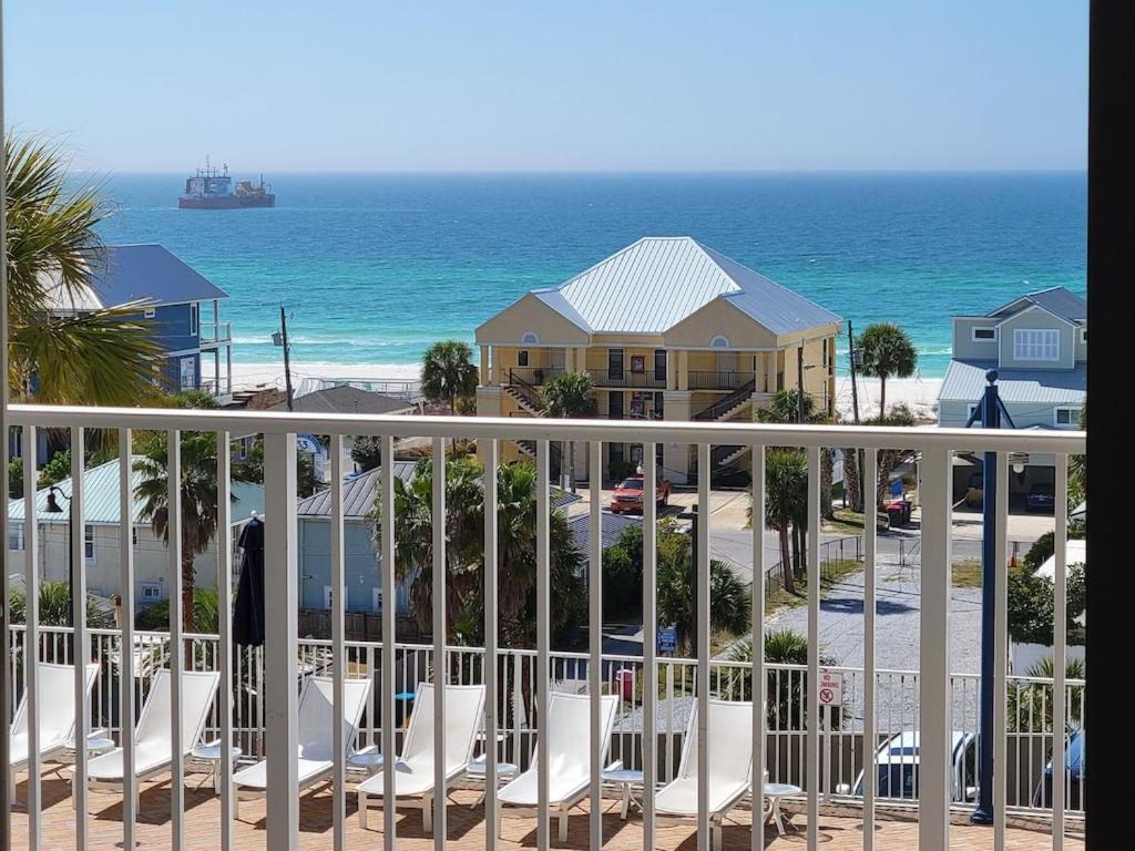 Spectacular 5th Floor Gulf View In Panama Beach, Just Steps Away From The Panama City Beach