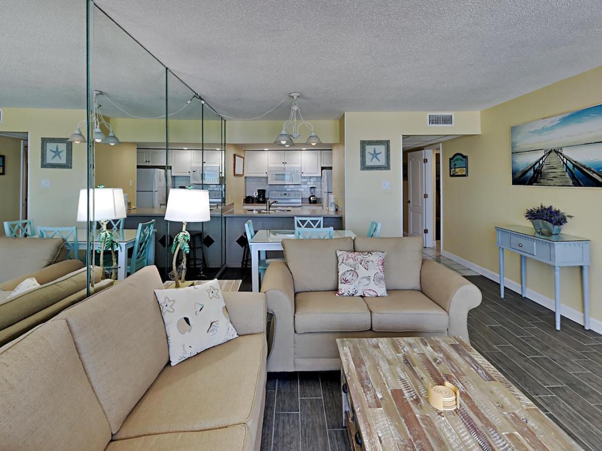 Edgewater Windward 305 Apartment
