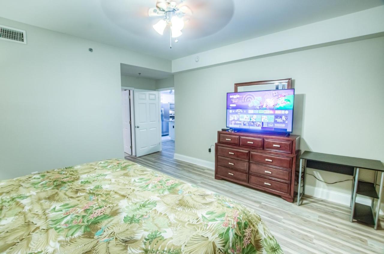 Holiday home Laketown Wharf 933! Beautiful 3 Bd, Great Amenities, And Great Location *