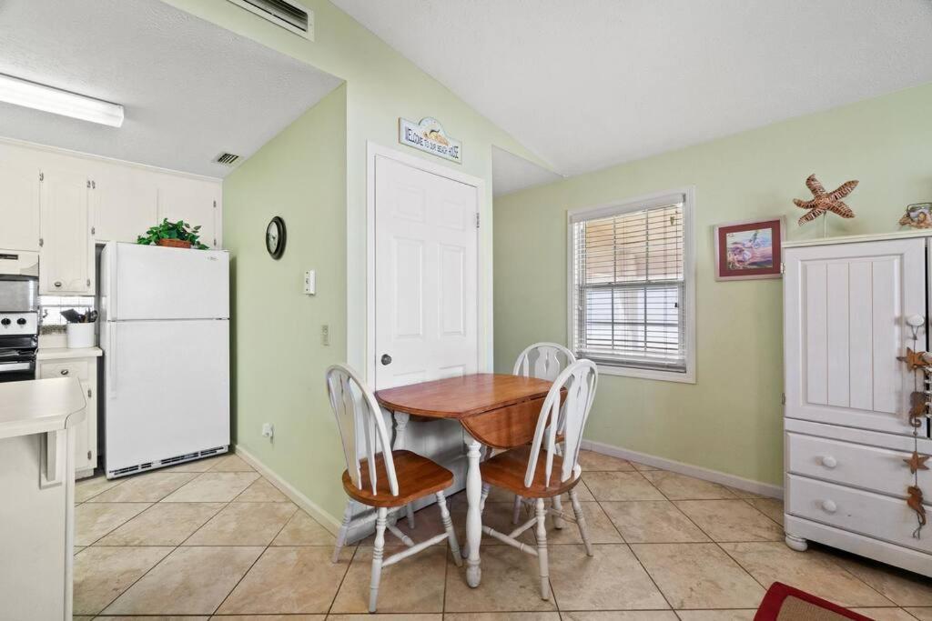 Holiday home Keep Palm And Carry On - 5 Min Walk To