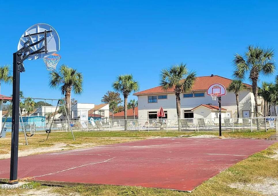 Holiday home Keep Palm And Carry On - 5 Min Walk To