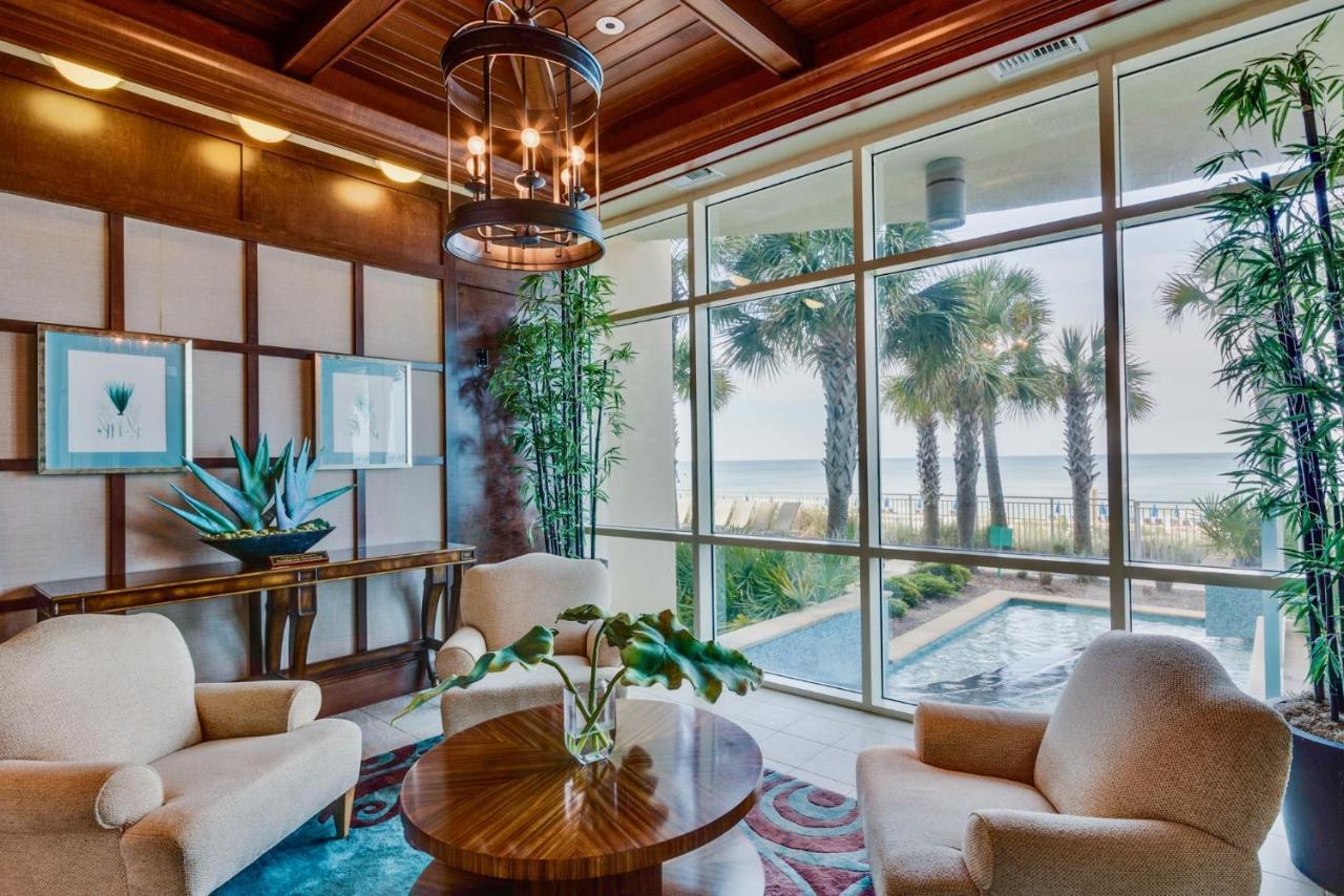 Apartment Aqua Resort: Beachfront 3-bedroom With Beach Chairs