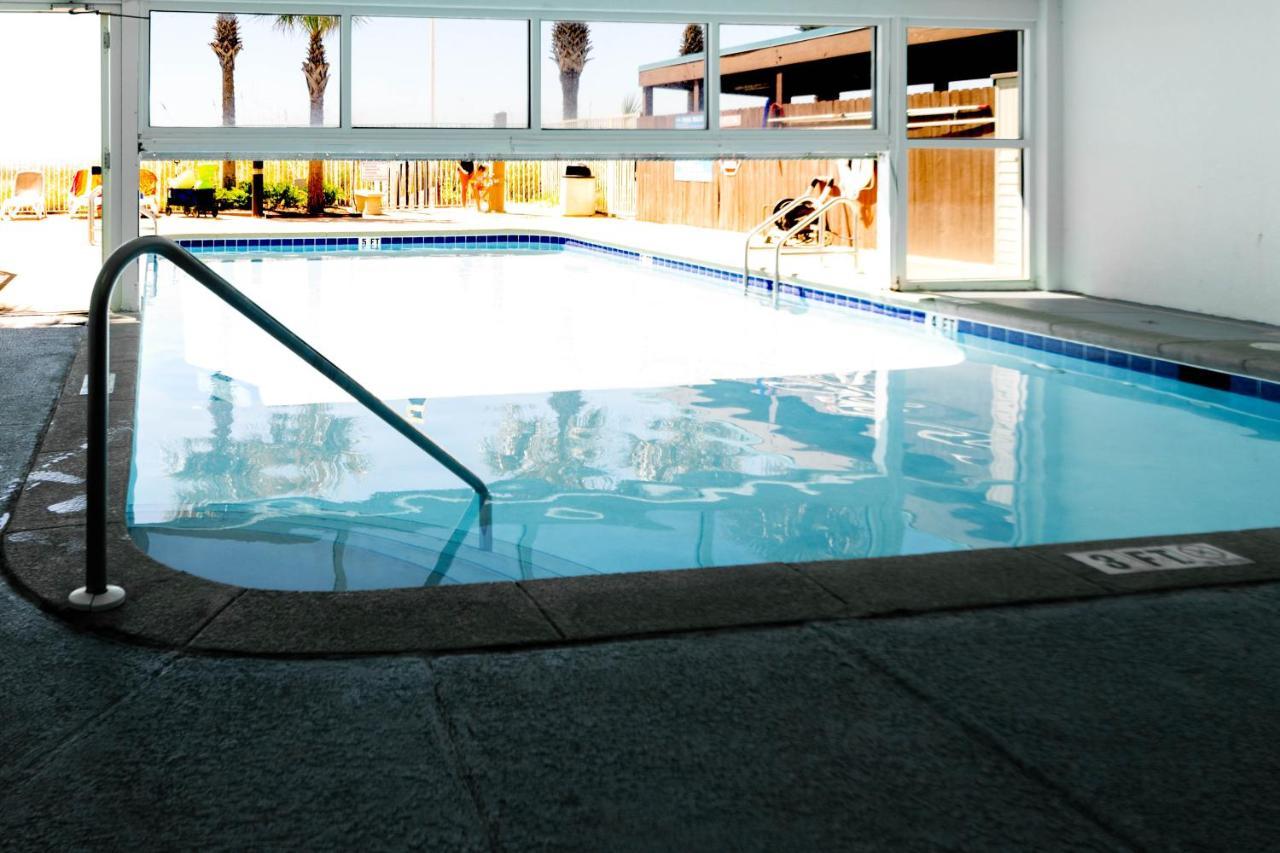 Beachfront! Master On Gulf No Fees! Panama