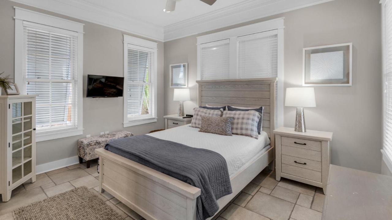 Walking On Sunshine - Benchmark Management Holiday home *
