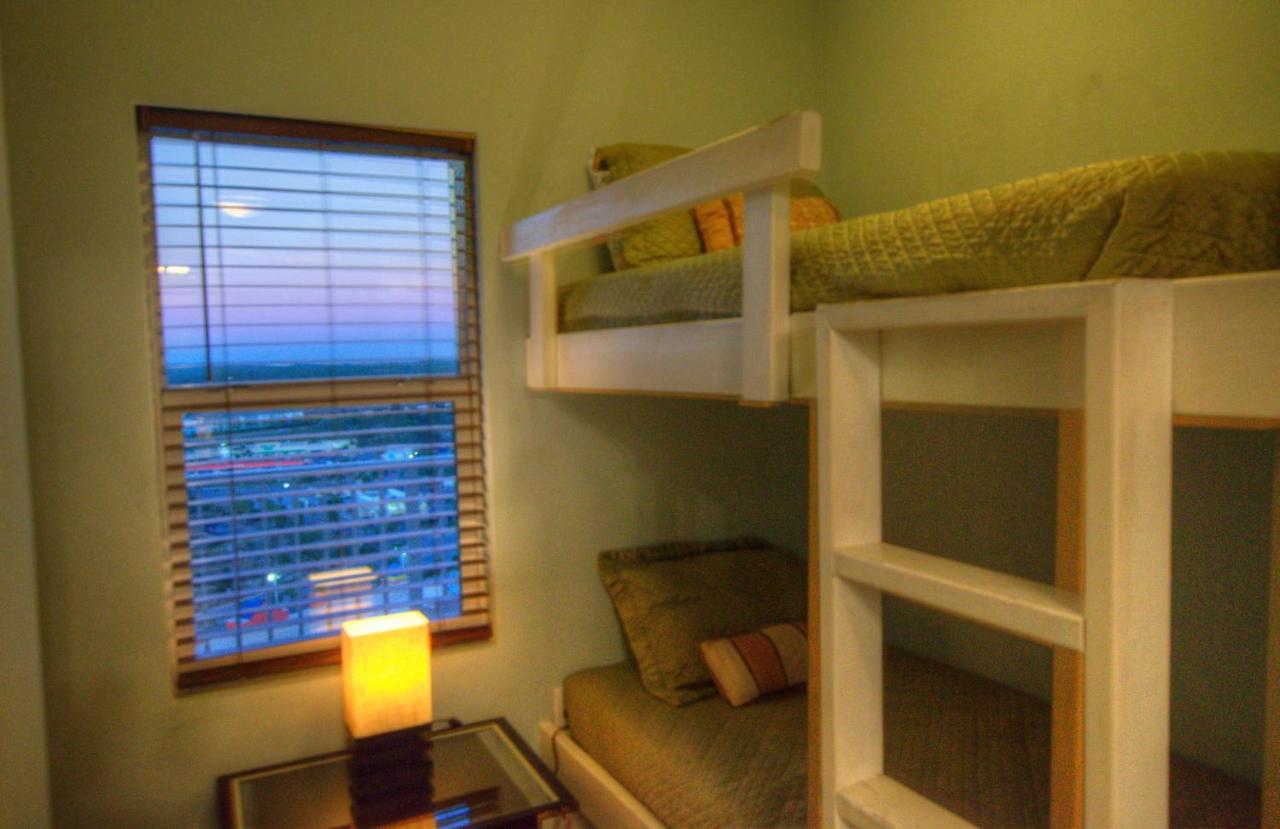 Laketown Wharf 1527 By Zia Holiday home *