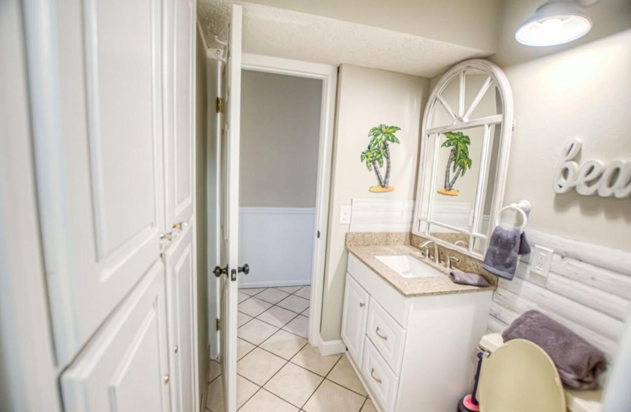 Fantastic Ocean Front 1 Bd At The Summit In Panama Beach! * Panama City Beach