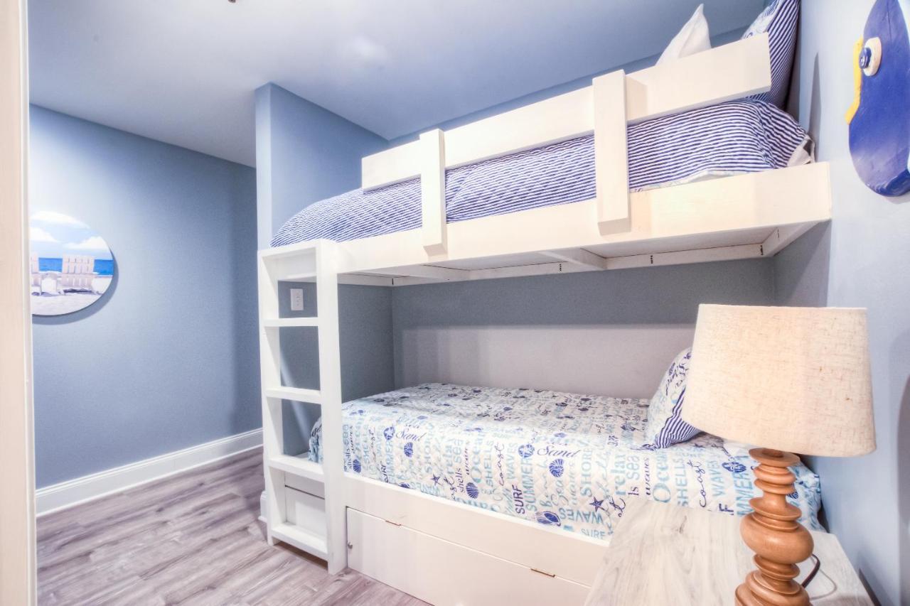 Laketown Wharf 905 By Zia Vr Holiday home *