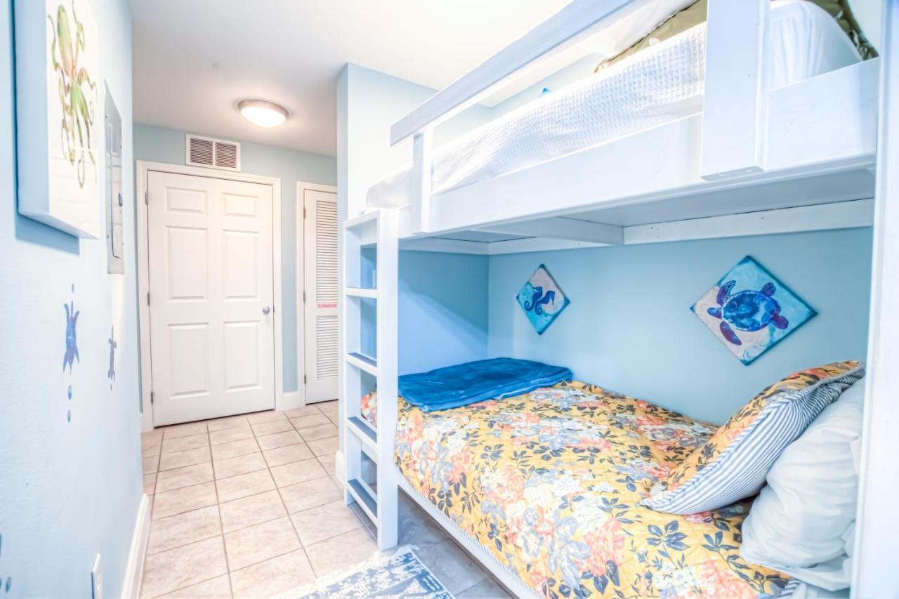 Holiday home Laketown Wharf 920! Beautiful 3 Bd, Great Amenities, And Great Location Panama City Beach