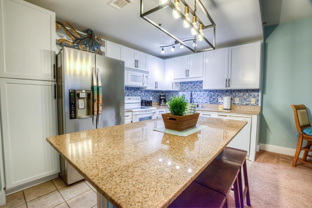 Holiday home Laketown Wharf 920! Beautiful 3 Bd, Great Amenities, And Great Location