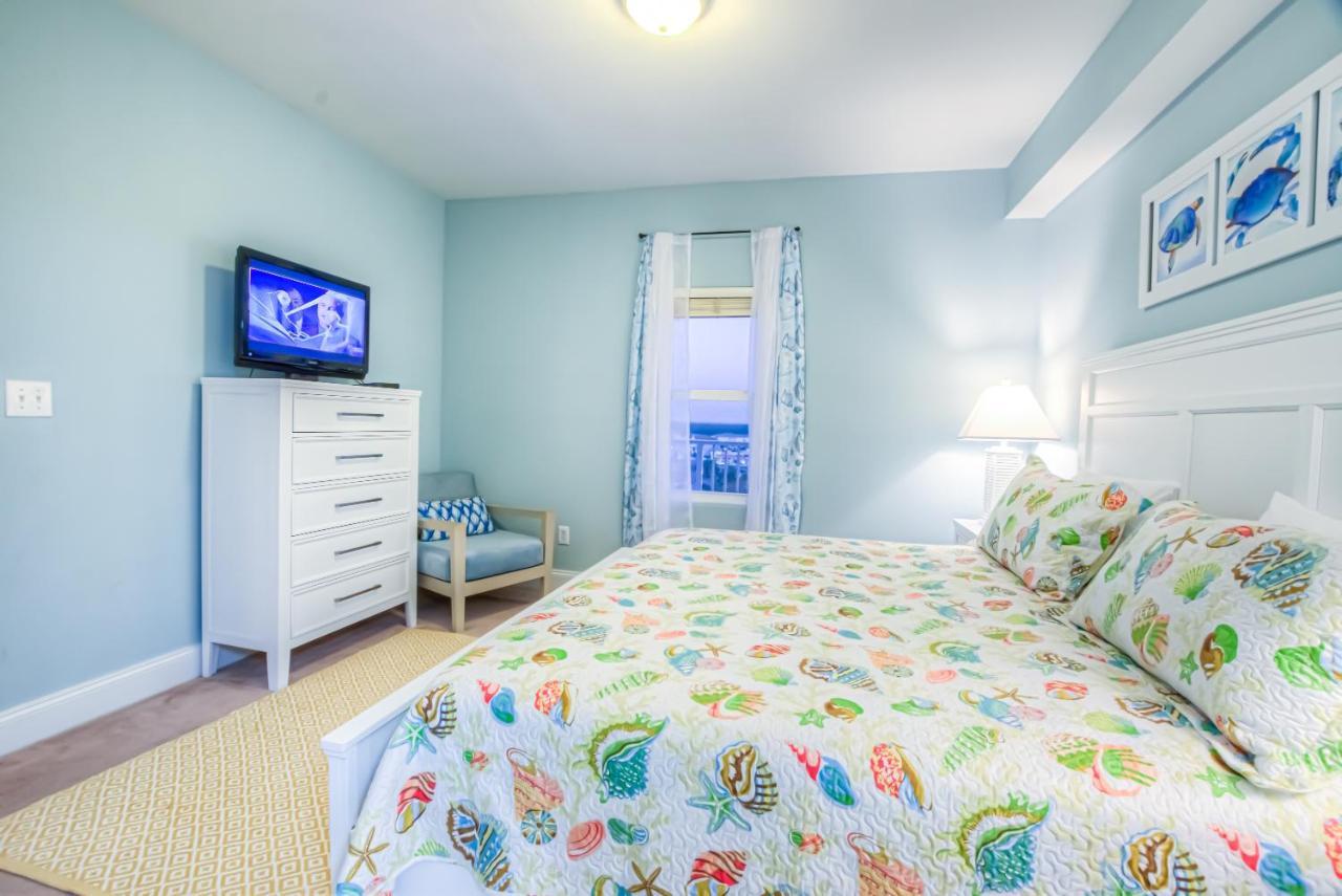 Laketown Wharf 920! Beautiful 3 Bd, Great Amenities, And Great Location * Panama City Beach