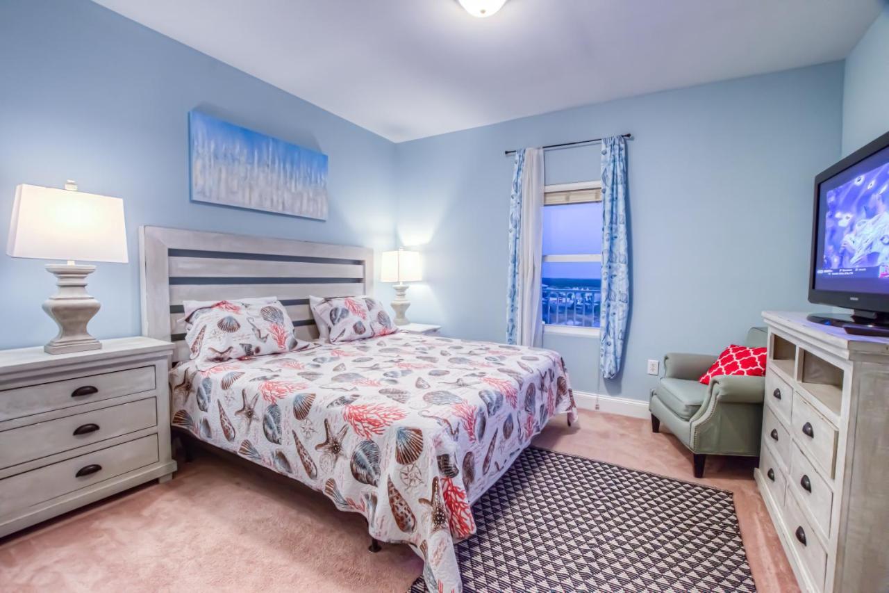 Holiday home Laketown Wharf 920! Beautiful 3 Bd, Great Amenities, And Great Location Panama City Beach