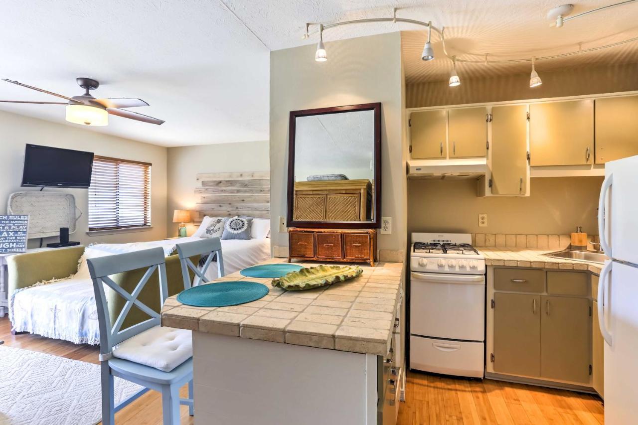 Cute Pcb By Powell With Pool Access! Apartment