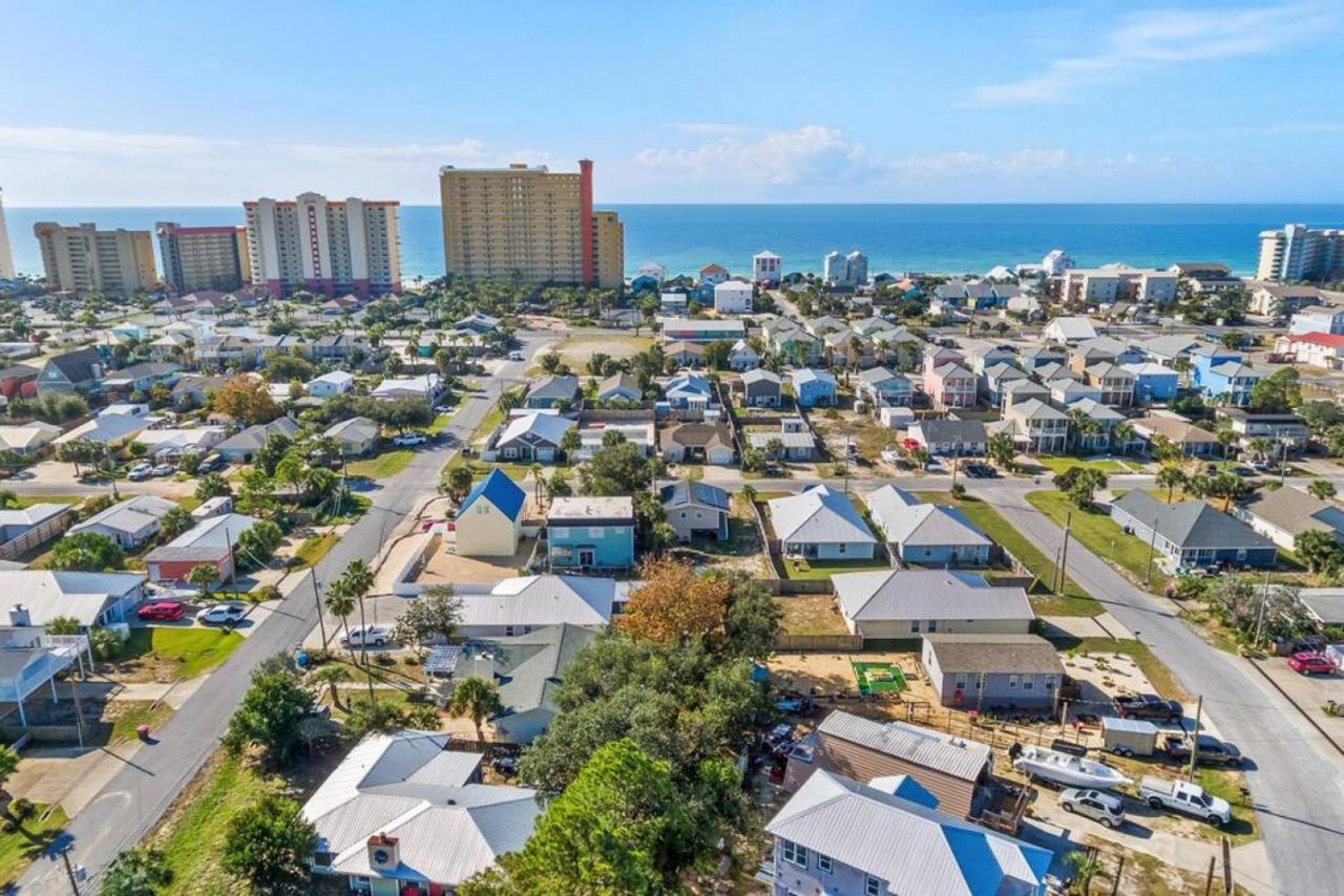 Holiday home Fanta Sea: Coastal Retreat With Hot Tub And Game